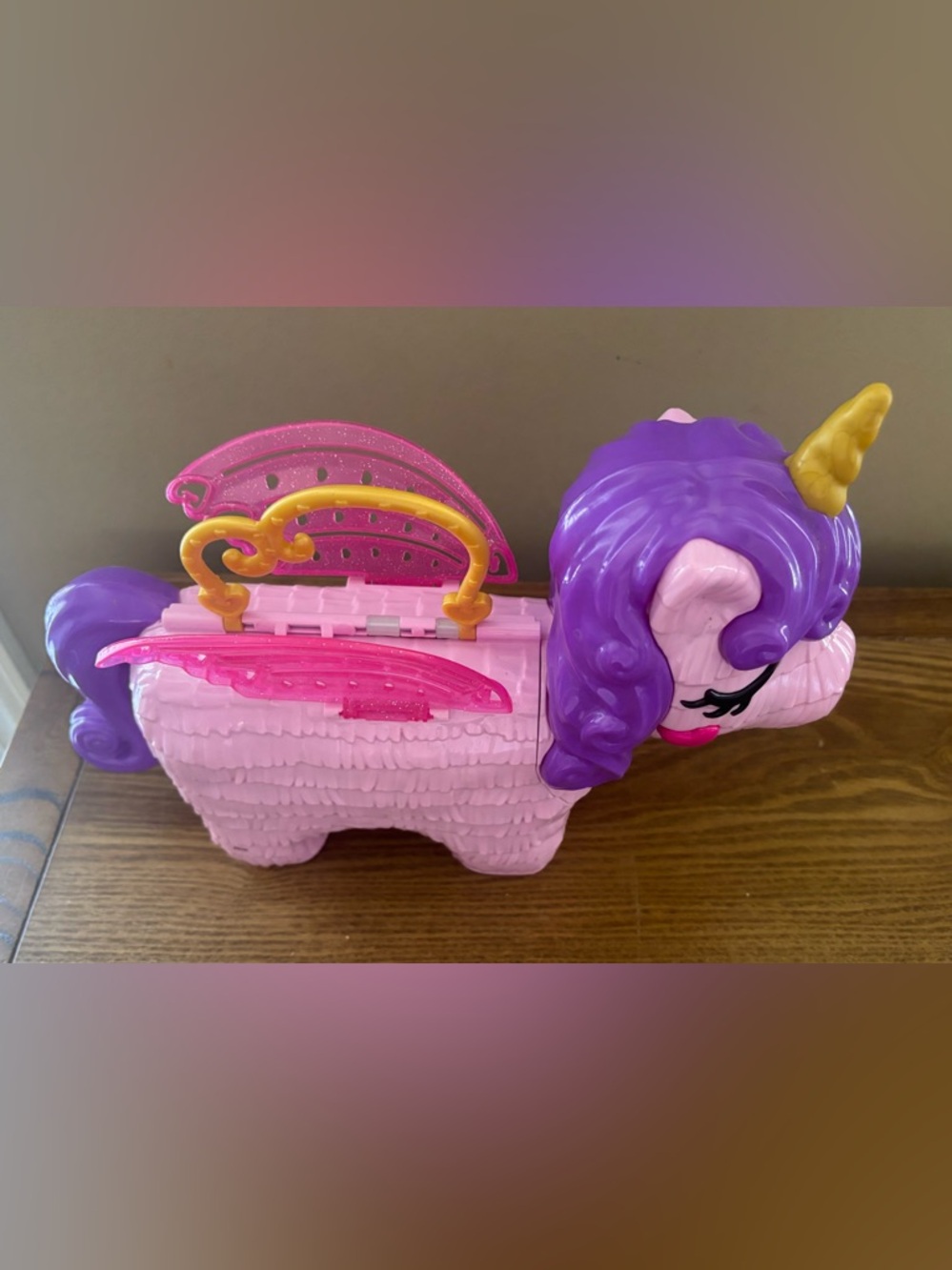 Polly Pocket DOLL Unicorn Play Set Case 1 Doll Dragon Unicorn Carriage Rainbow